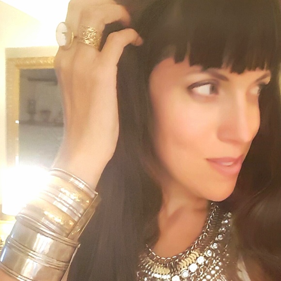 Meet your Posher, Sarah - Picture 1 of 2